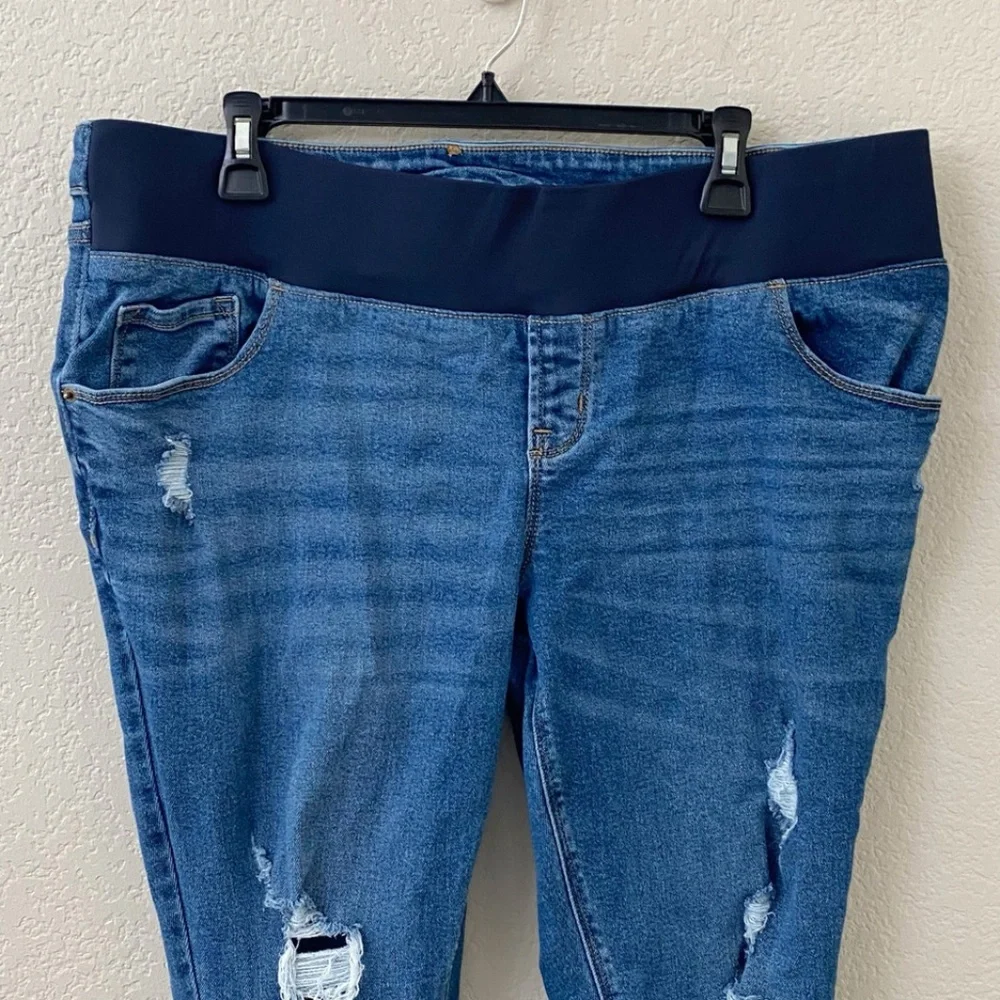Old Navy Distressed Maternity Jeans Size 14 Rockerstar Super Skinny - Picture 2 of 6